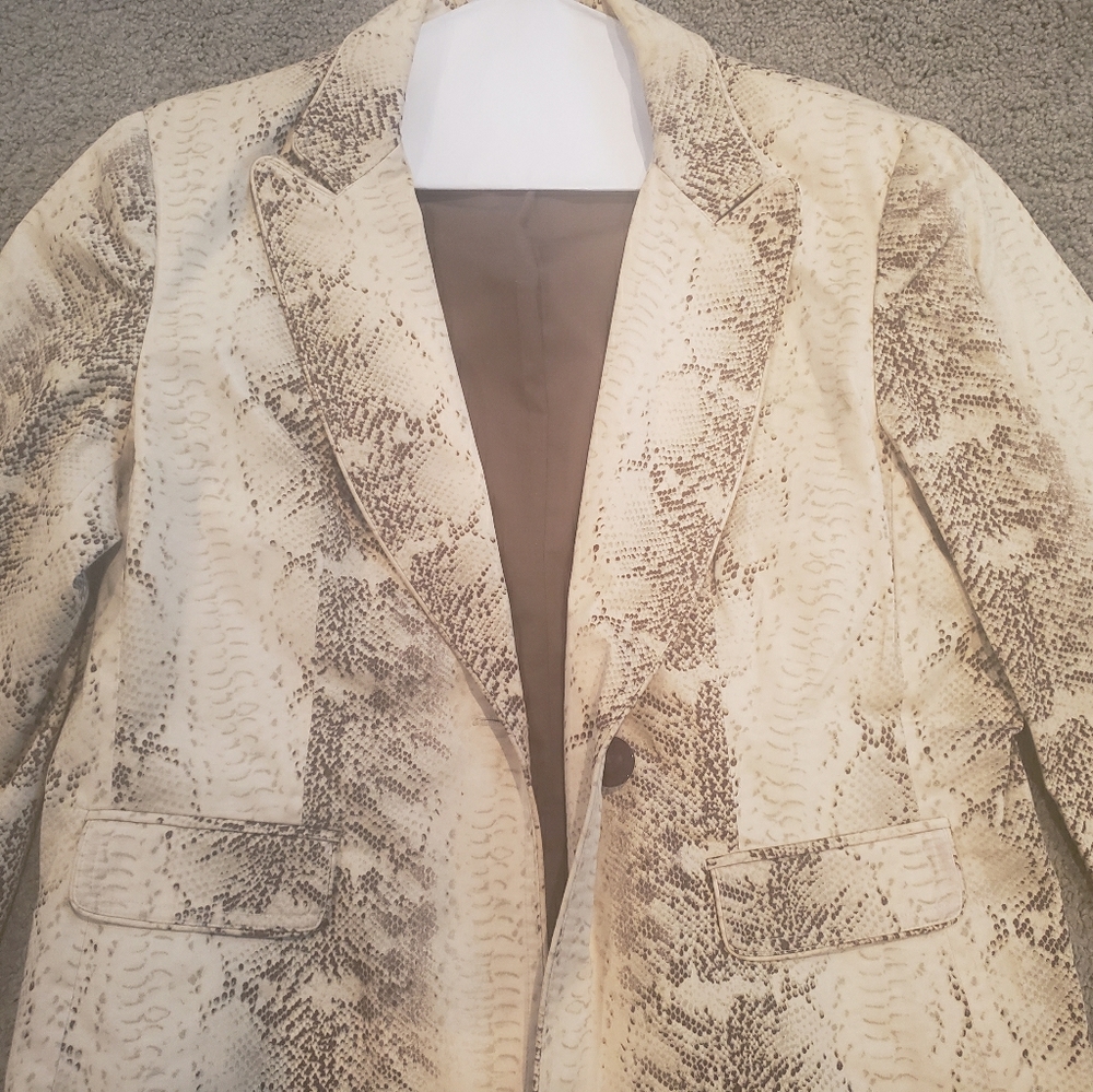 Womens  Jacket